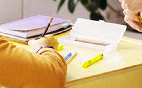 �Ϸ��������Ա��Ծ���