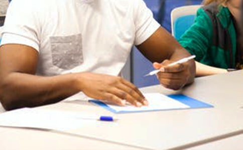 C ������