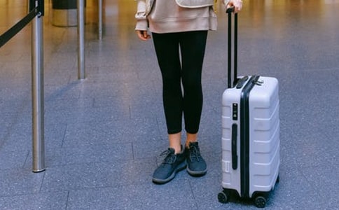 ��˾���ڳ�������ƶ�