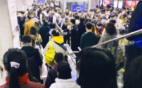 ���˱�̬���Ը�