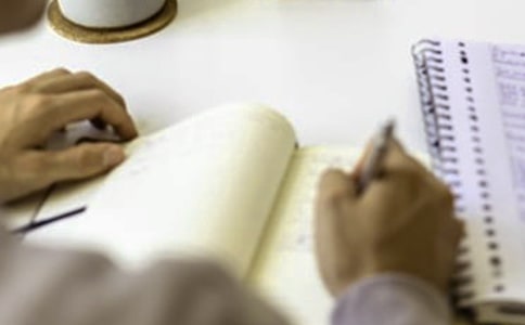 ��С�������Ķ���з���