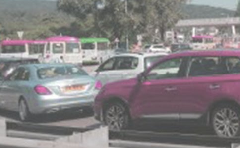 因堵车上班迟到检讨书