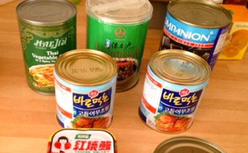 �а�����˵�θ壺�ݵ��ϵĿչ�ͷ