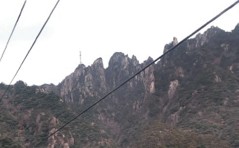 ���ڻ�ɽ�ĵ��δ�(15ƪ)