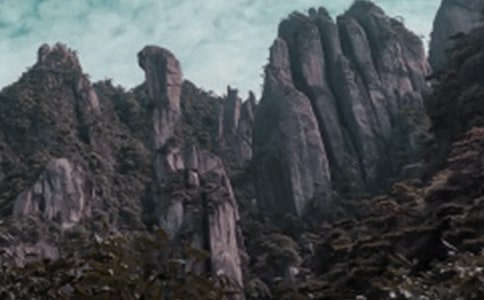 ��ɽ�ĵ��δ�(��ѡ15ƪ)