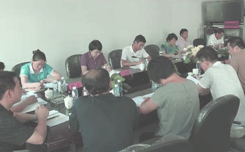 �ֵ����ϰ��깤���ܽ�