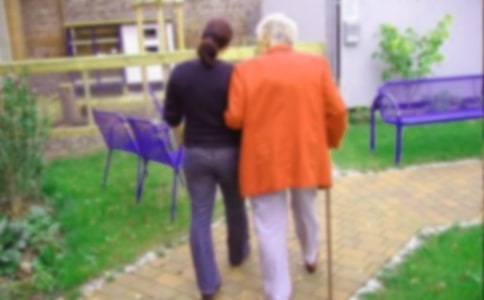 ������Ժο�����˷��Ը�ͨ��