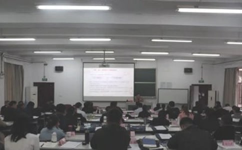 ������ѵ�࿪����ʽ���쵼�Ľ�����