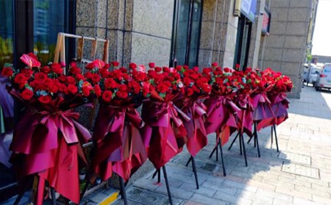 �Ƶ꿪ҵ���Ŷ��³��Ļ�ӭ��