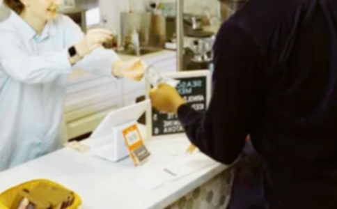 ���˱���Ա���ı�����