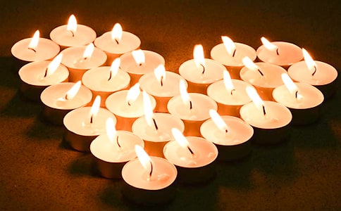 大班熄灭的蜡烛教案