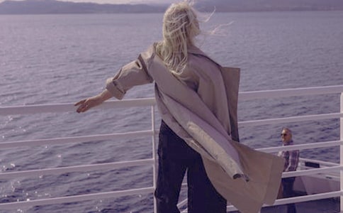 ����ְ��Ů��ױ�����ǽ���