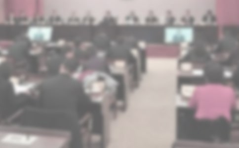 ͳ�ƾֹ����ƻ����ĺϼ���ƪ