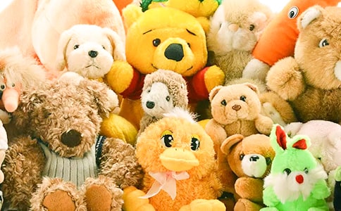 小班玩具大家玩教案