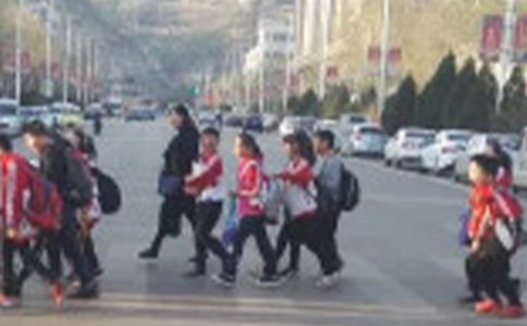 ����Сѧ�����Ը�