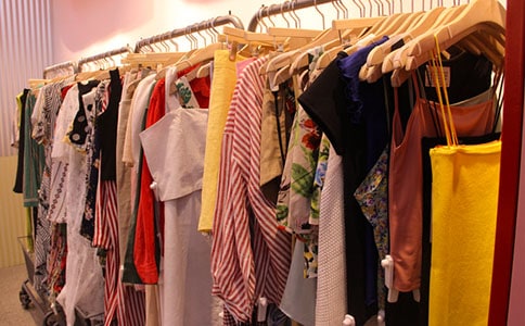 ��ཡ������˭���·��̰�