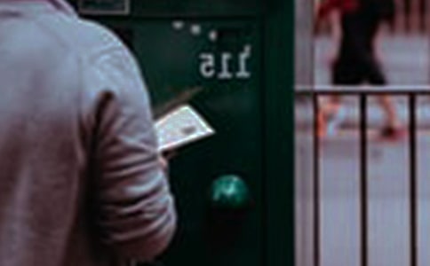 �ʼ������ƶ�